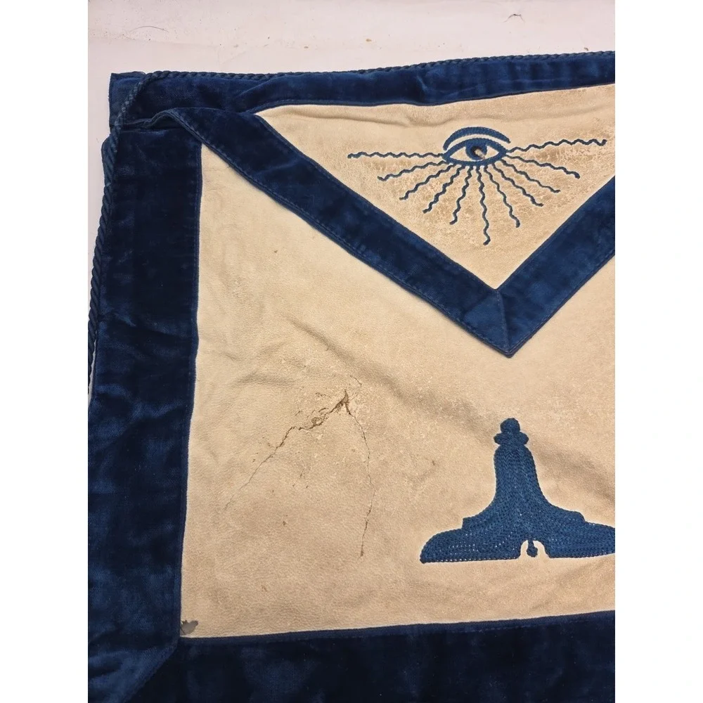 Vintage Masonic Master Mason Blue Lodge Apron w/ Eye Symbol C.E Edward I3